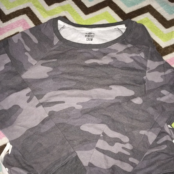 Long sleeve army print sweatshirt - Picture 1 of 4